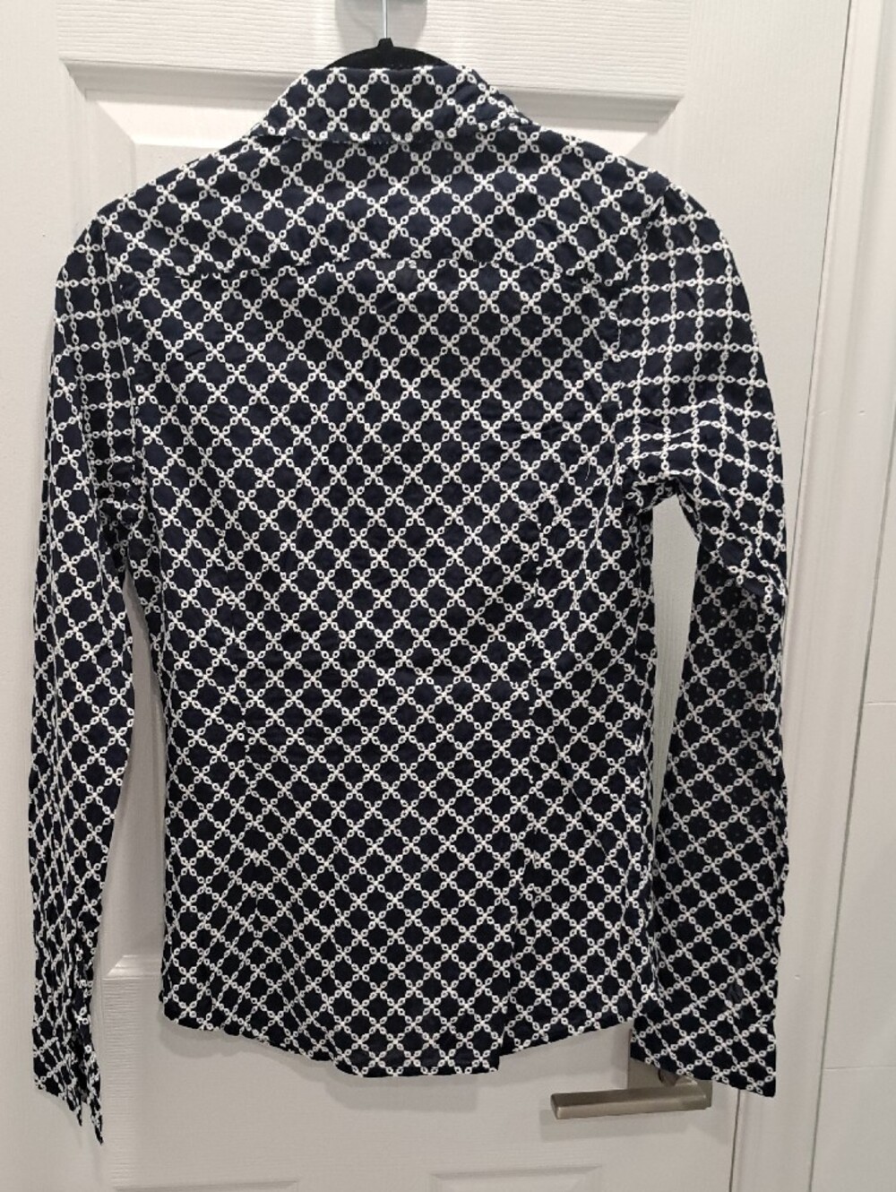 Lord & Taylor Navy Blue Button-Down Shirt with White Chain Pattern Size Xsmall - Picture 2 of 6